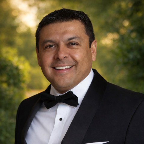Alvaro Flores, Founder and Principal Consultant of AeroIntelink LLC